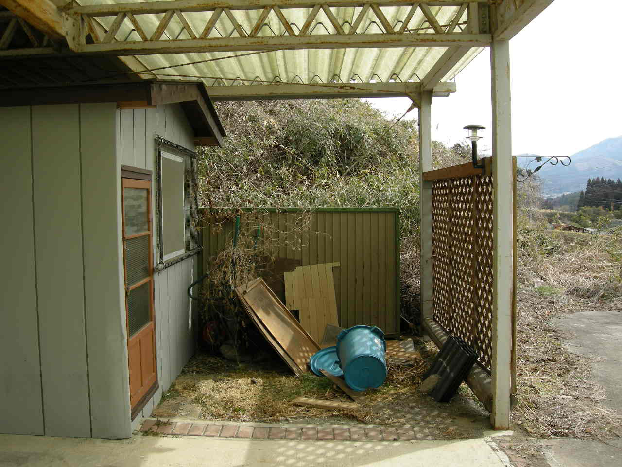 犬小屋 設置工事